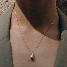 Učitaj sliku u preglednik galerije, Gold Drop necklace