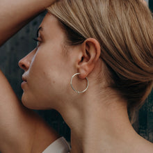 Load image into Gallery viewer, Silver Creole Ring earrings