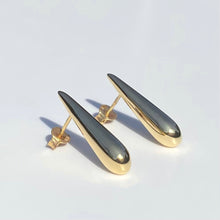Load image into Gallery viewer, Gold Drop earrings