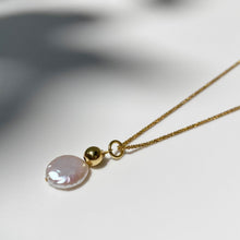Load image into Gallery viewer, Gold Flat Pearl necklace
