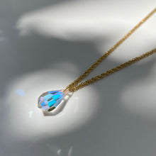 Učitaj sliku u preglednik galerije, Zlatna Magic Crystal ogrlica