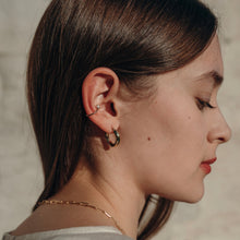 Load image into Gallery viewer, Gold Anker necklace