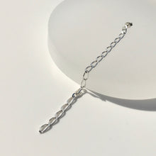 Load image into Gallery viewer, Silver One earrings