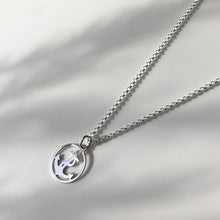 Load image into Gallery viewer, Silver Sidro necklace