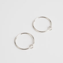 Load image into Gallery viewer, Silver Creole Ring earrings