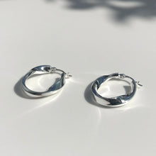 Load image into Gallery viewer, Silver Twist Creole hoop earrings