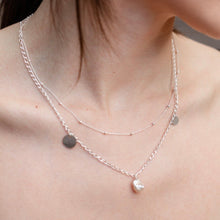 Load image into Gallery viewer, Silver Pearl and Dukat necklace
