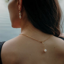 Load image into Gallery viewer, Gold Anker Pearl necklace